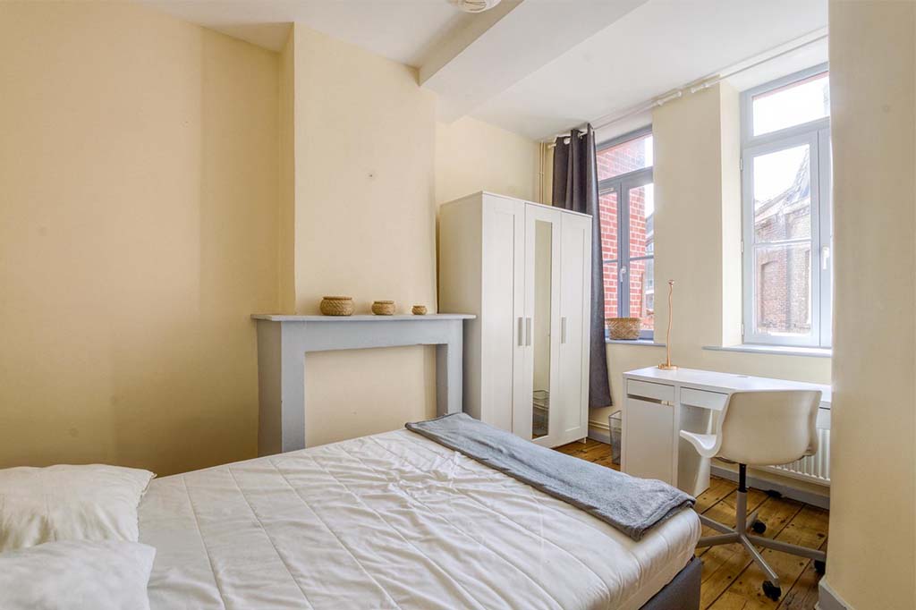 Deuxième chambre dans un immeuble de rapport à Lille
