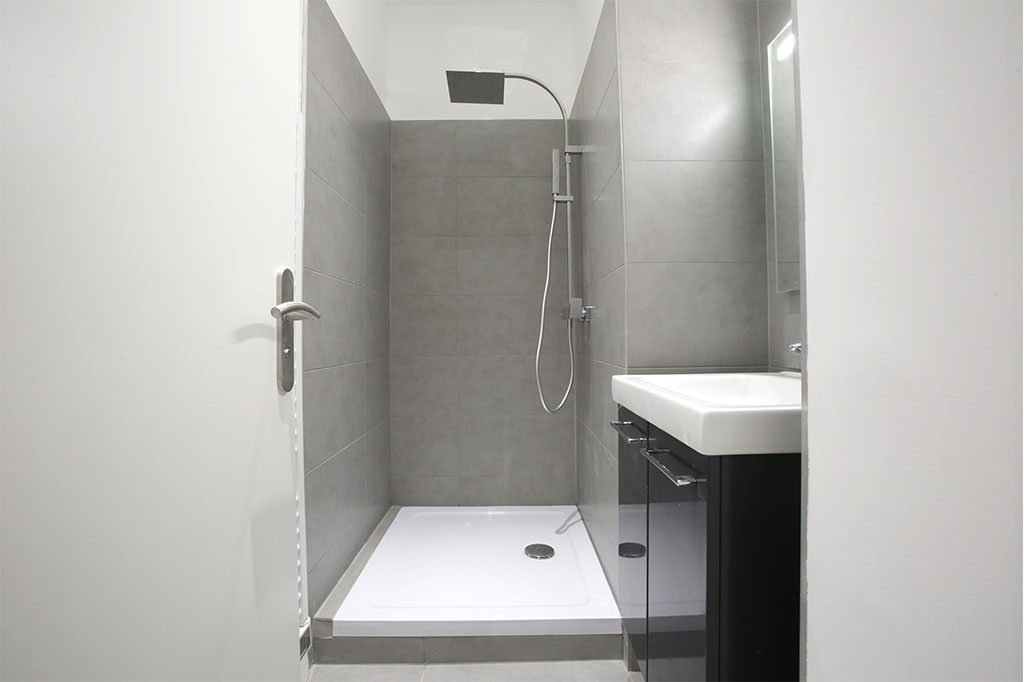 Immeuble de rapport à Marseille salle de bain